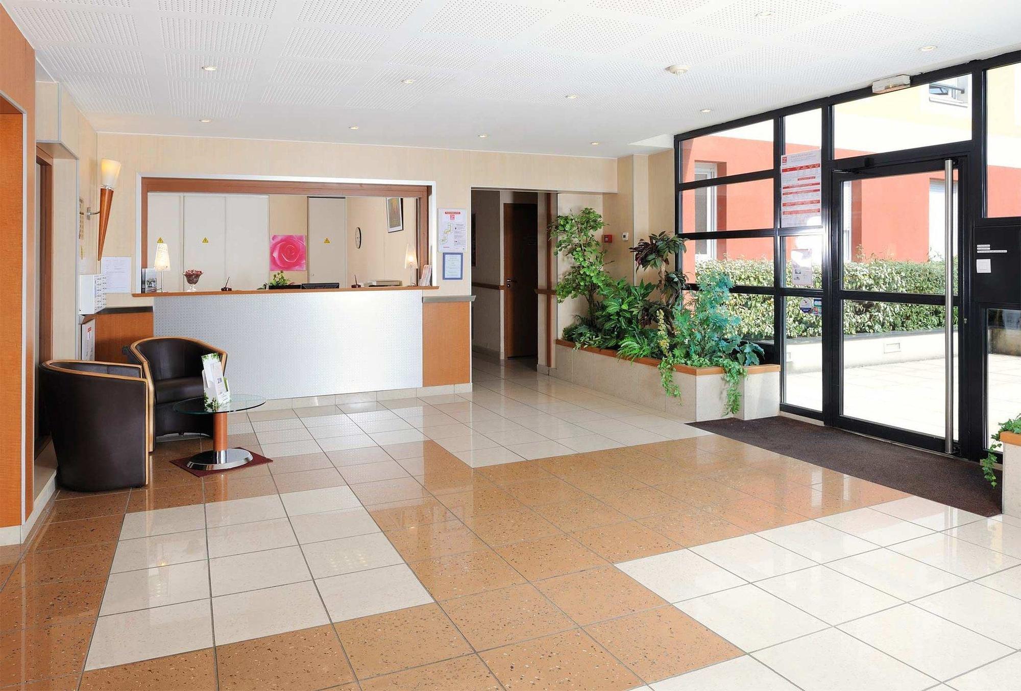 Séjours&Affaires Genève Saint Genis Exterior foto