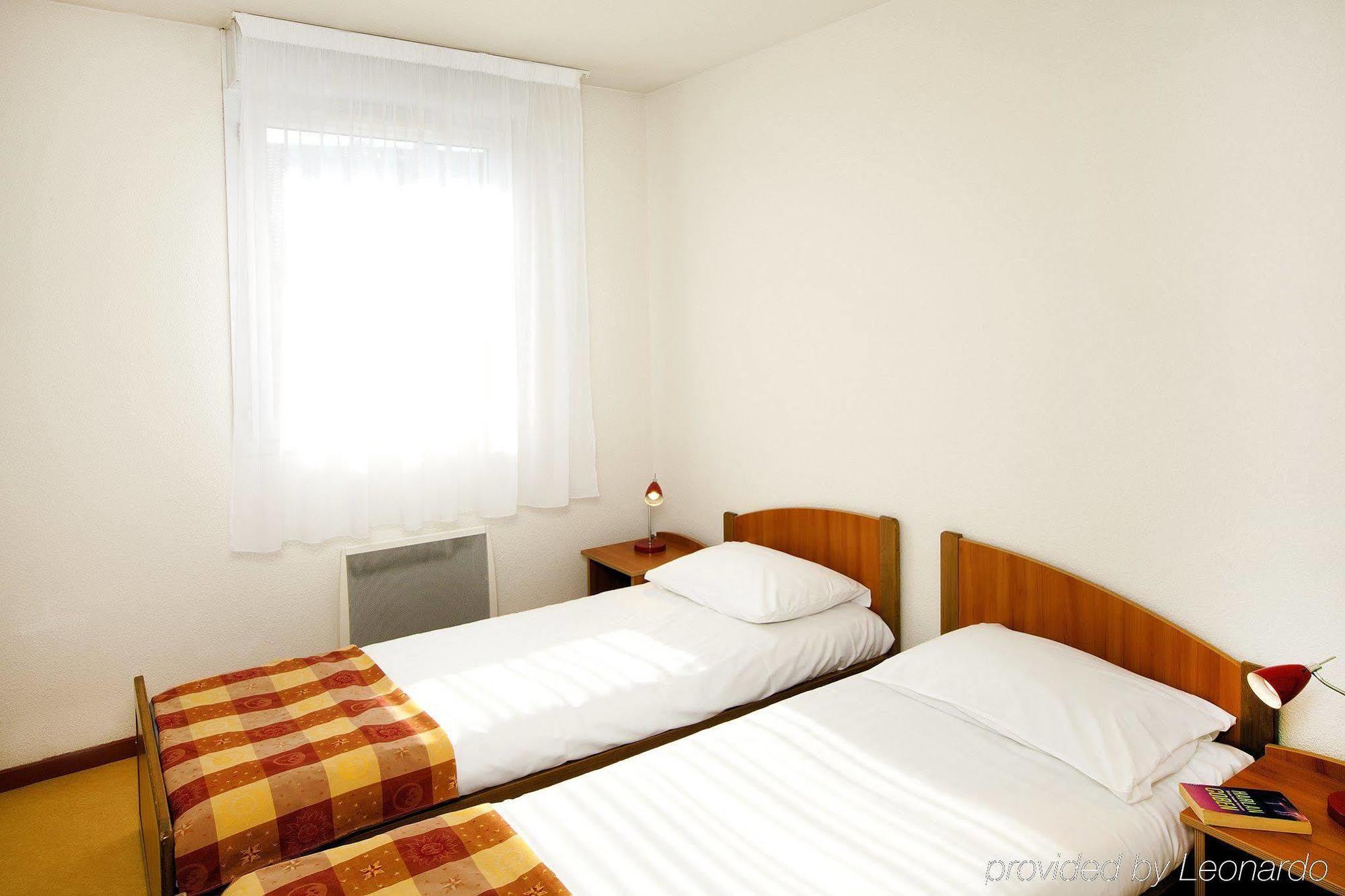 Séjours&Affaires Genève Saint Genis Exterior foto